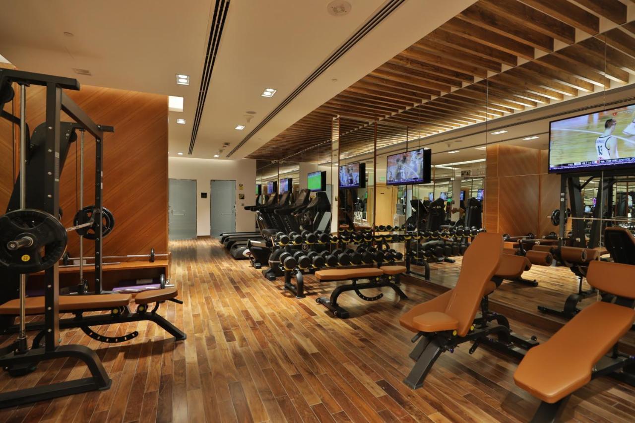 Vip Hotel Doha Qatar Exterior foto The gym at the Ritz-Carlton, DIFC